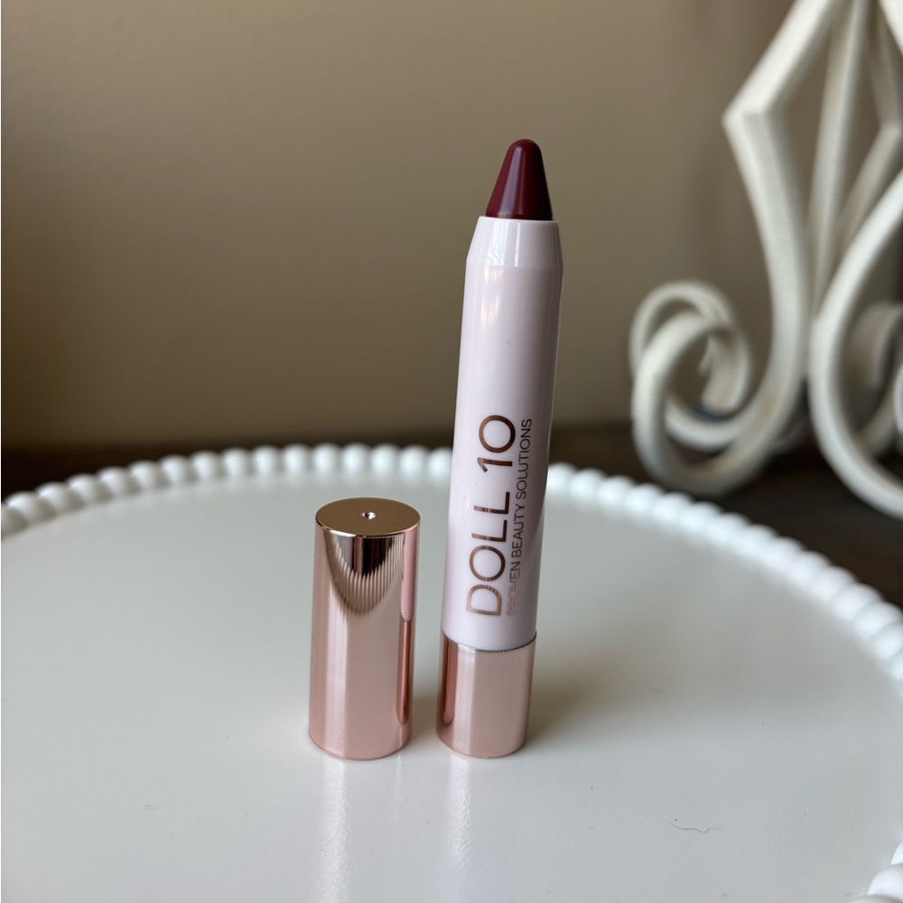 Doll 10 Lip Crayon